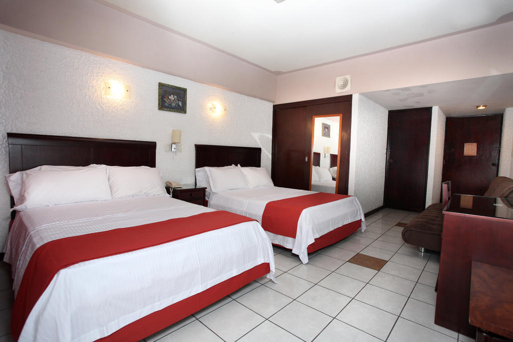 Hotel Robert Prince Poza Rica Rom bilde