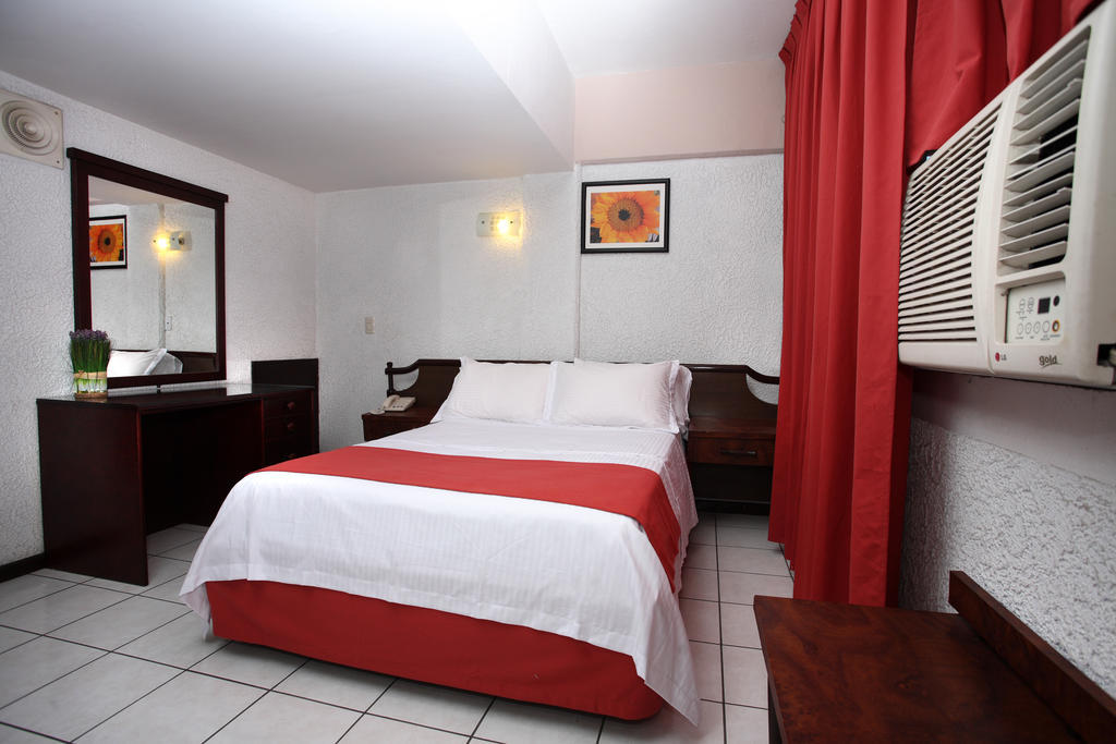 Hotel Robert Prince Poza Rica Rom bilde