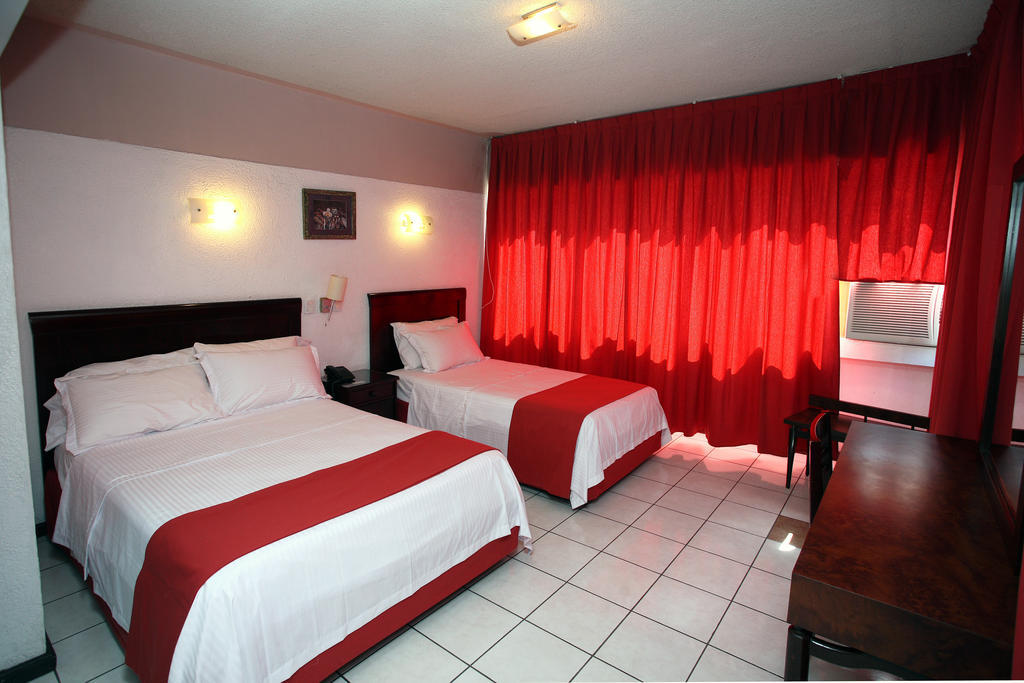 Hotel Robert Prince Poza Rica Rom bilde